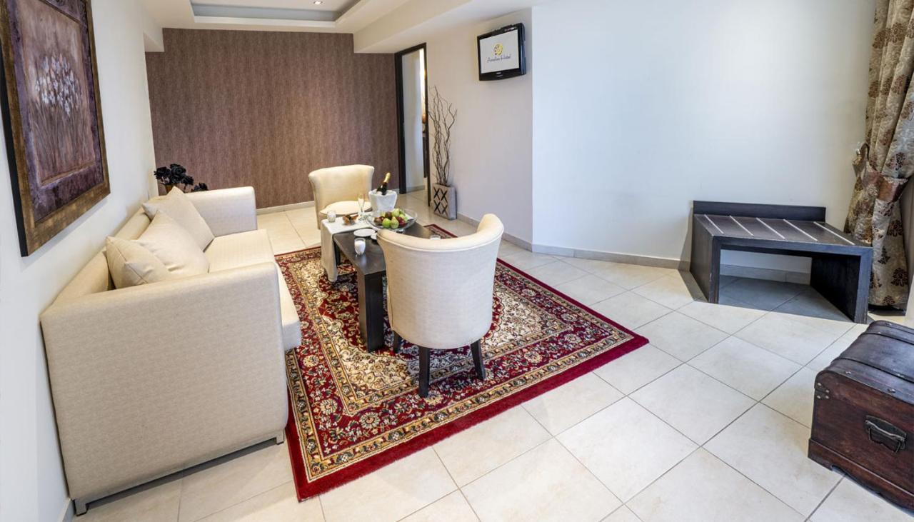 Amalias Hotel 库鲁塔 外观 照片