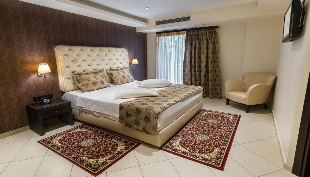 Amalias Hotel 库鲁塔 外观 照片